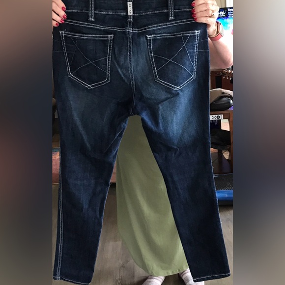 Jeans - Picture 2 of 2